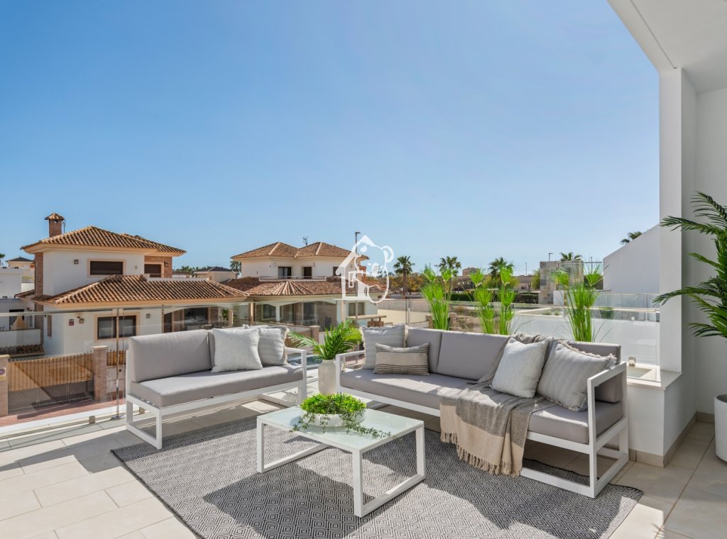 Obra nueva - Adosado - Los Alcázares