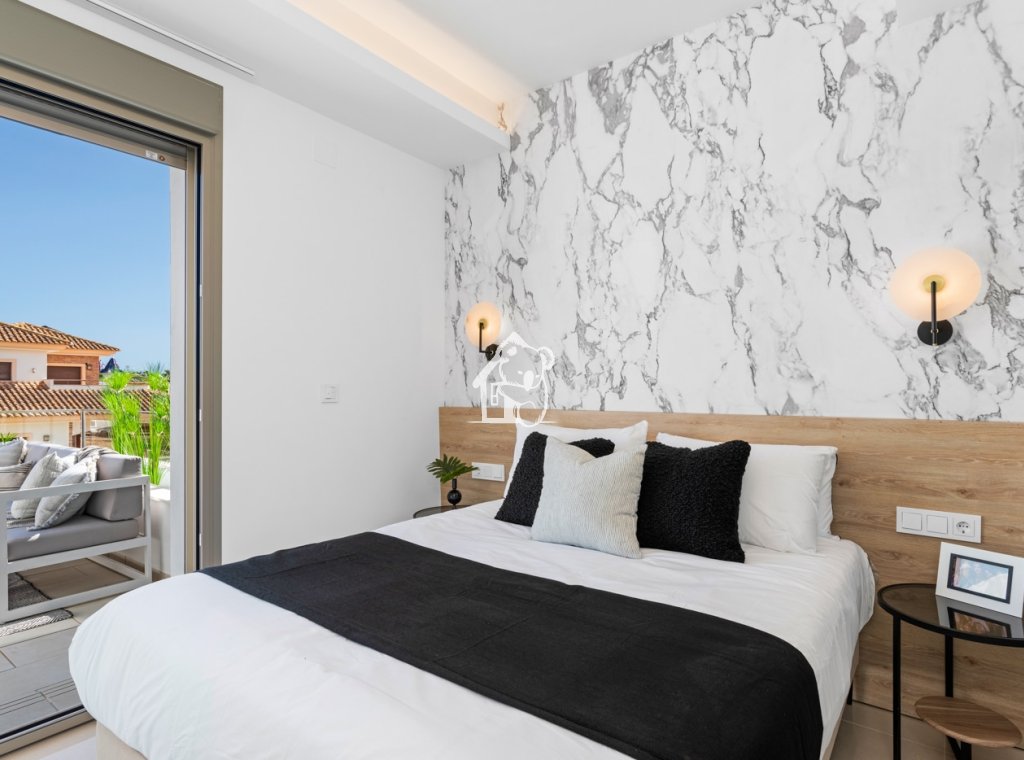 Obra nueva - Adosado - Los Alcázares