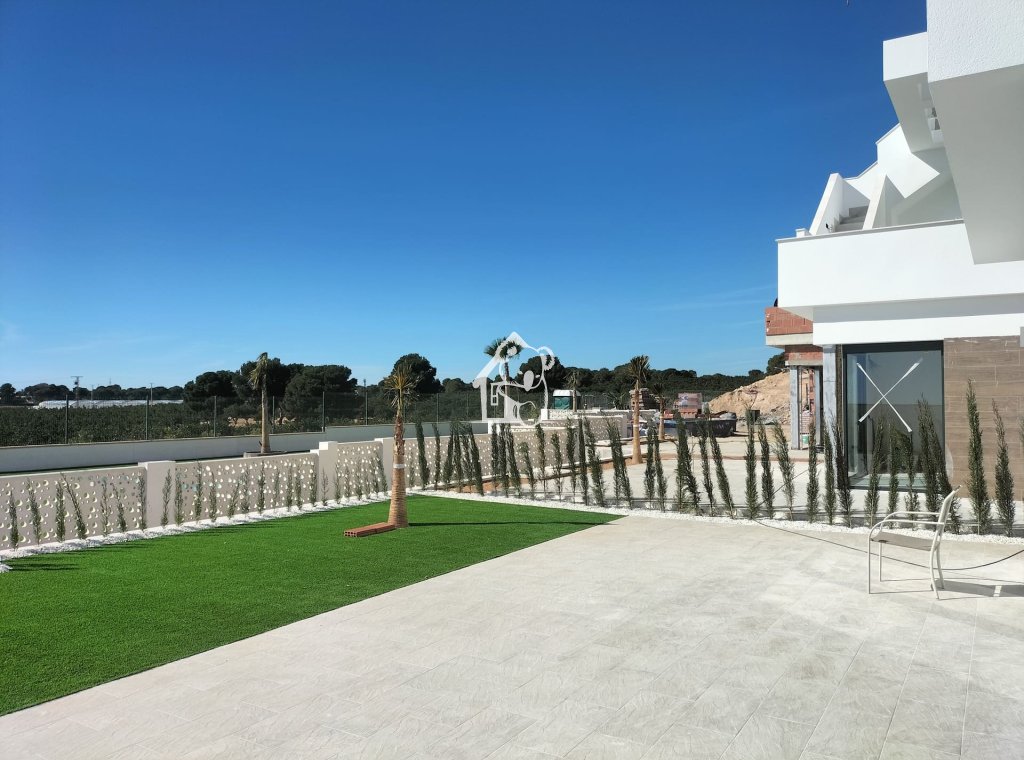 Obra nueva - Adosado - Pilar de la Horadada