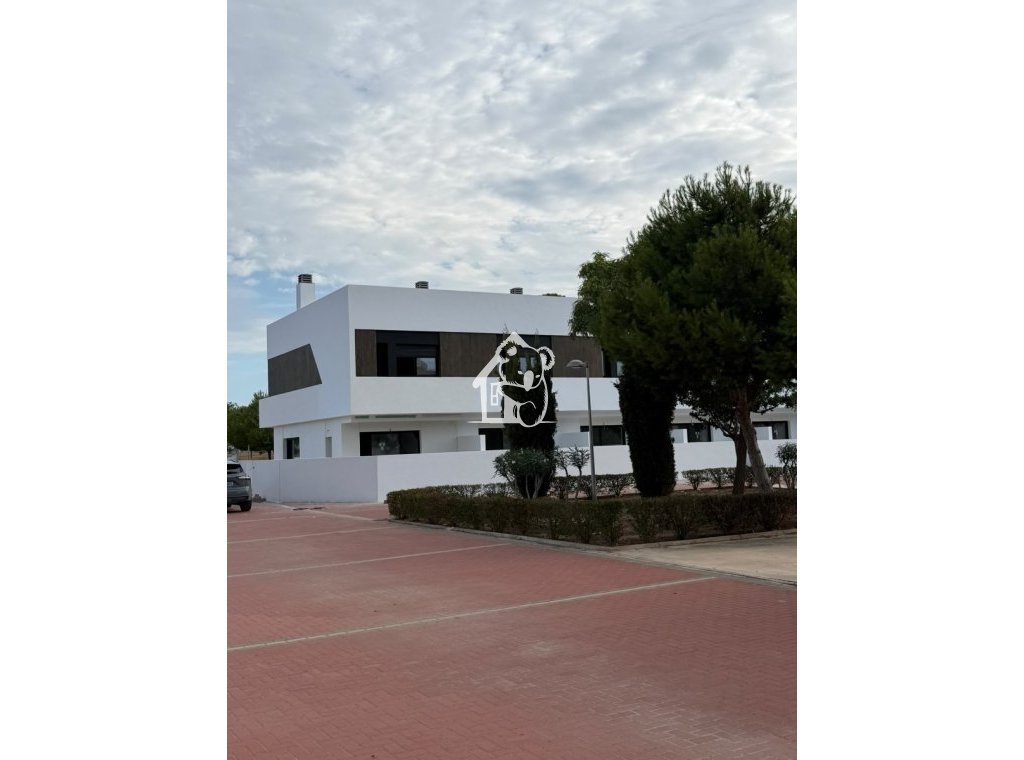 Obra nueva - Adosado - Pilar de la Horadada
