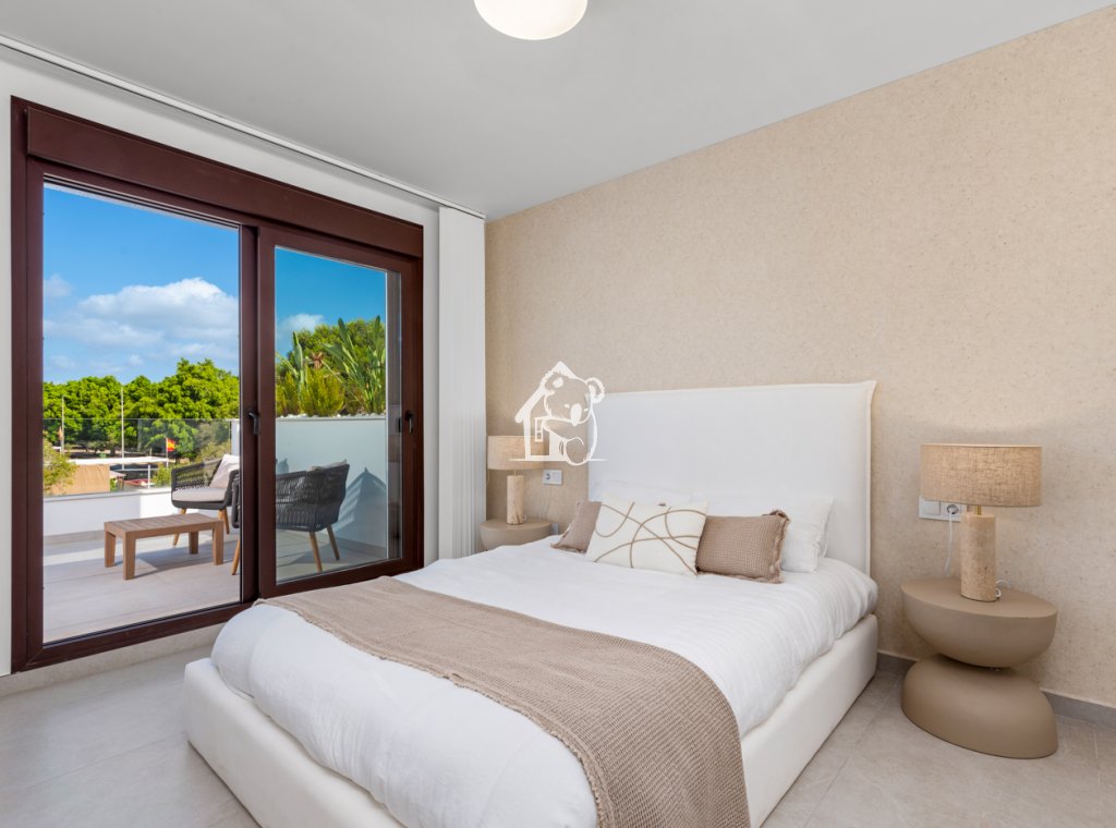 Obra nueva - Adosado - Pilar de la Horadada