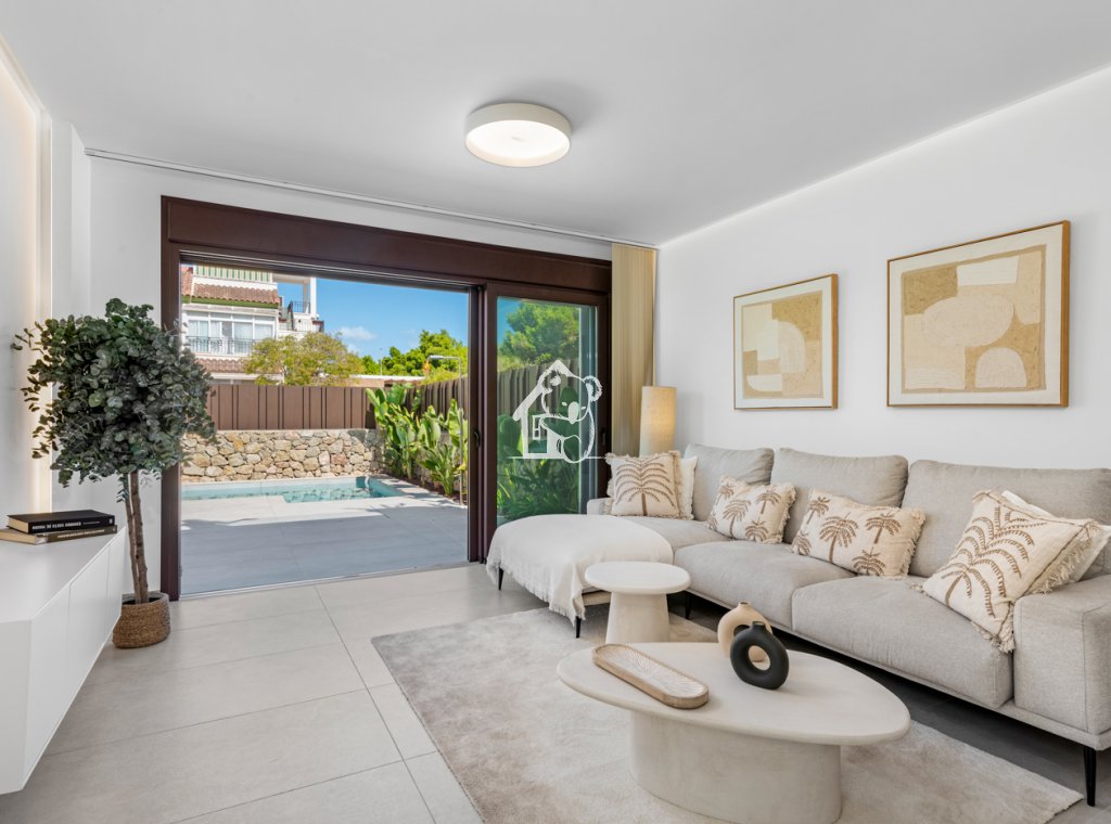 Obra nueva - Adosado - Pilar de la Horadada