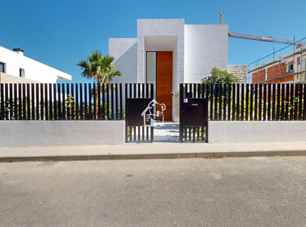 Obra nueva - Adosado - Polop