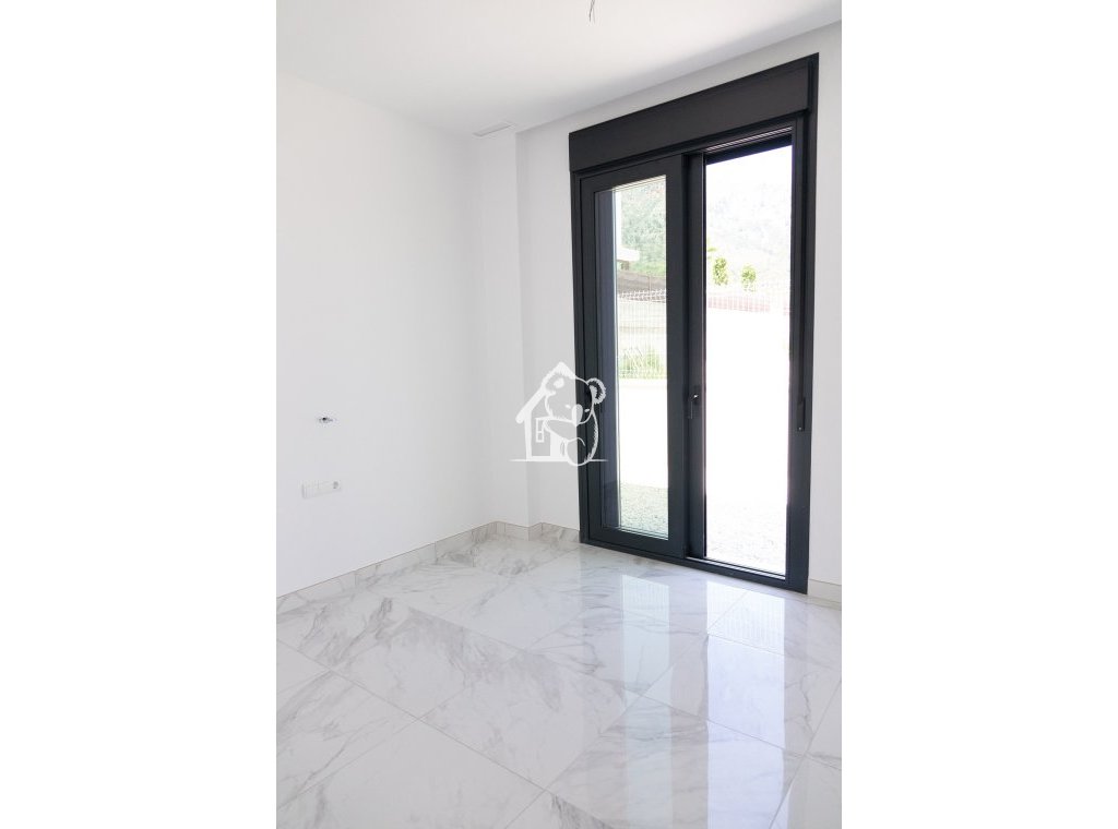 Obra nueva - Adosado - Polop