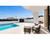 Obra nueva - Adosado - Torrevieja