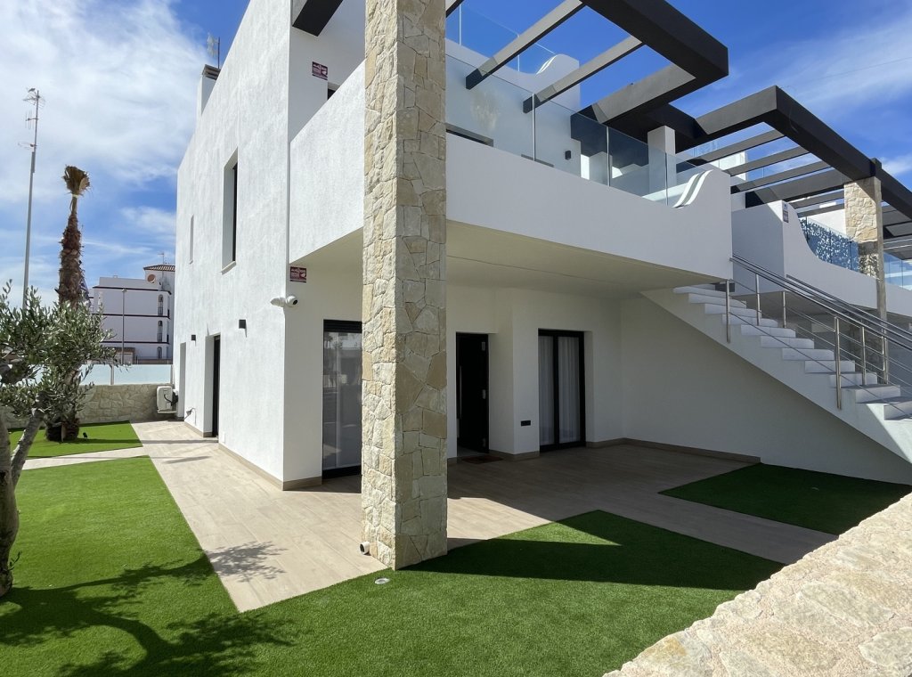 Obra nueva - Adosado - Torrevieja