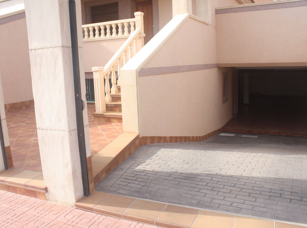 Obra nueva - Adosado - Torrevieja