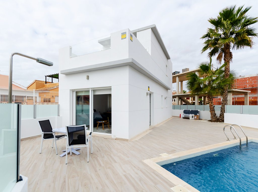 Obra nueva - Adosado - Torrevieja