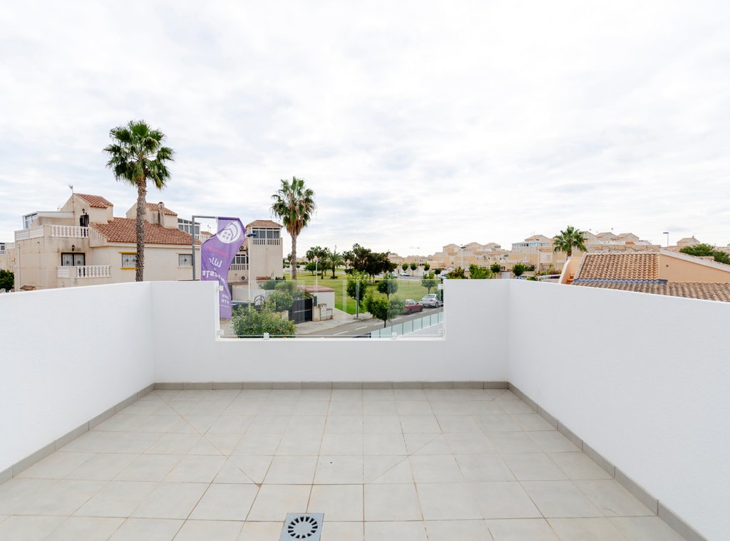 Obra nueva - Adosado - Torrevieja
