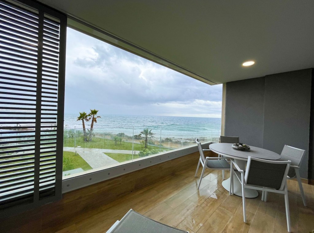 Obra nueva - Apartamento / piso - Orihuela Costa - Punta Prima