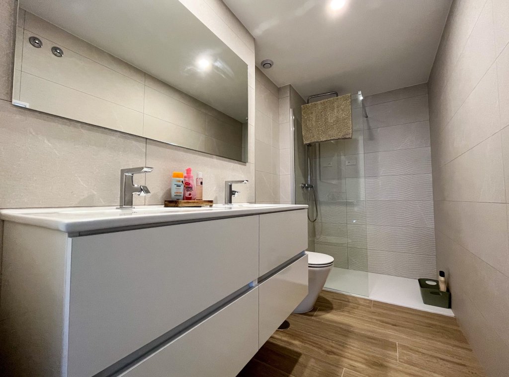 Obra nueva - Apartamento / piso - Orihuela Costa - Punta Prima