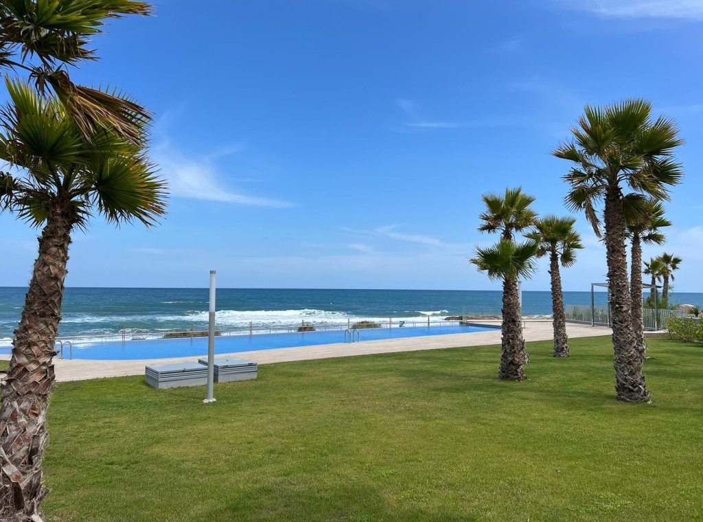 Obra nueva - Apartamento / piso - Orihuela Costa - Punta Prima