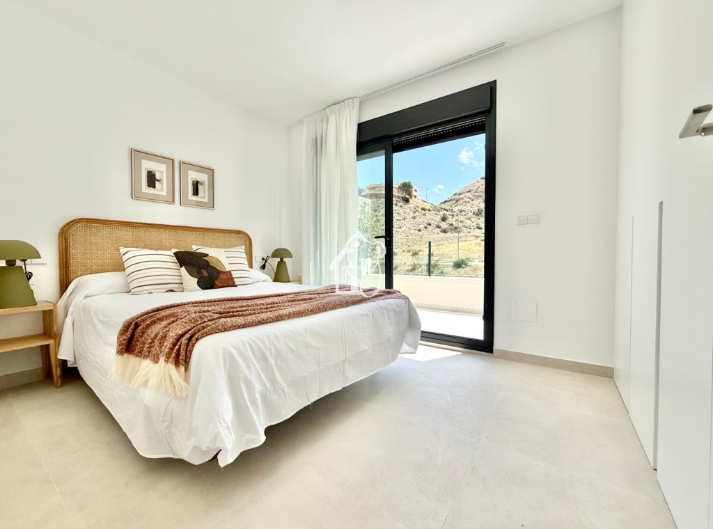 Obra nueva - Bungalow - Cox