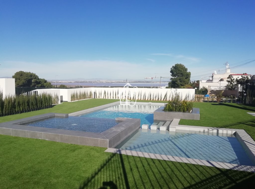 Obra nueva - Bungalow - Torrevieja