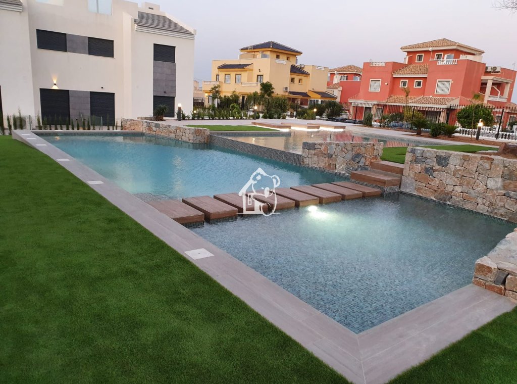 Obra nueva - Bungalow - Torrevieja