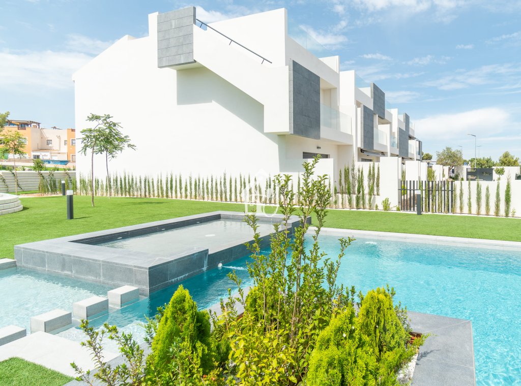 Obra nueva - Bungalow - Torrevieja