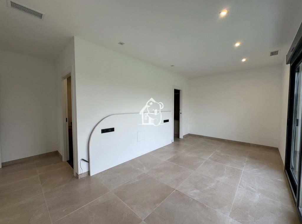 Obra nueva - Villa - Algorfa