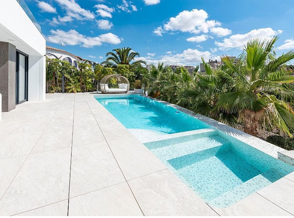 Obra nueva - Villa - Calpe