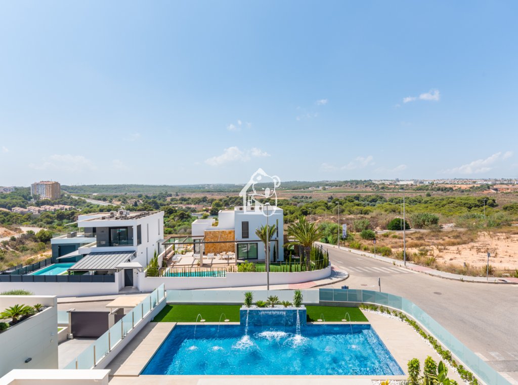 Obra nueva - Villa - Dehesa de Campoamor