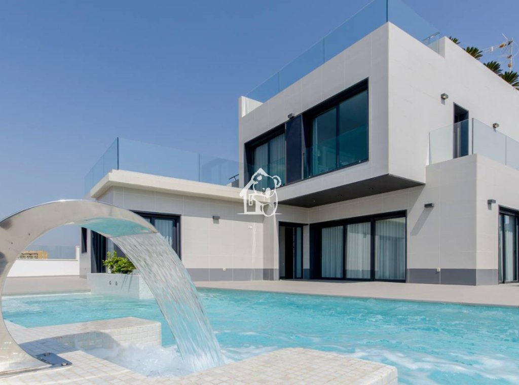 Obra nueva - Villa - Dehesa de Campoamor