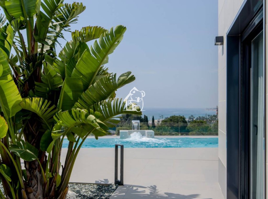 Obra nueva - Villa - Dehesa de Campoamor