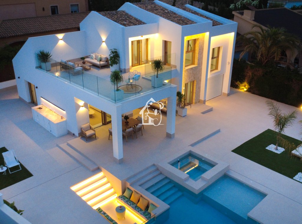 Obra nueva - Villa - Orihuela Costa