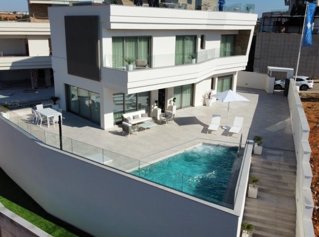 Obra nueva - Villa - Orihuela Costa