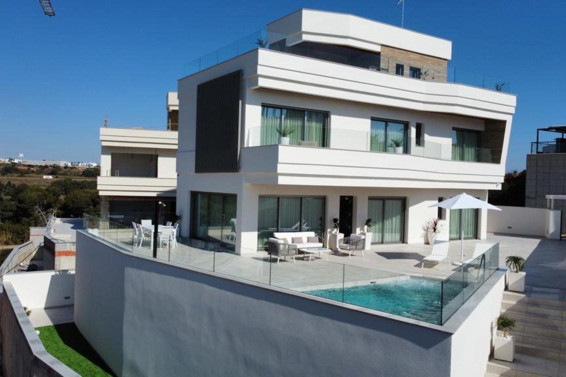 Obra nueva - Villa - Orihuela Costa