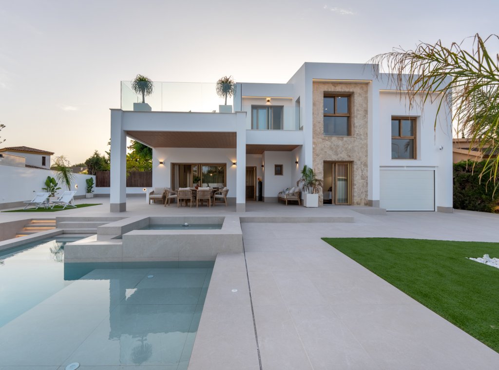 Obra nueva - Villa - Orihuela Costa
