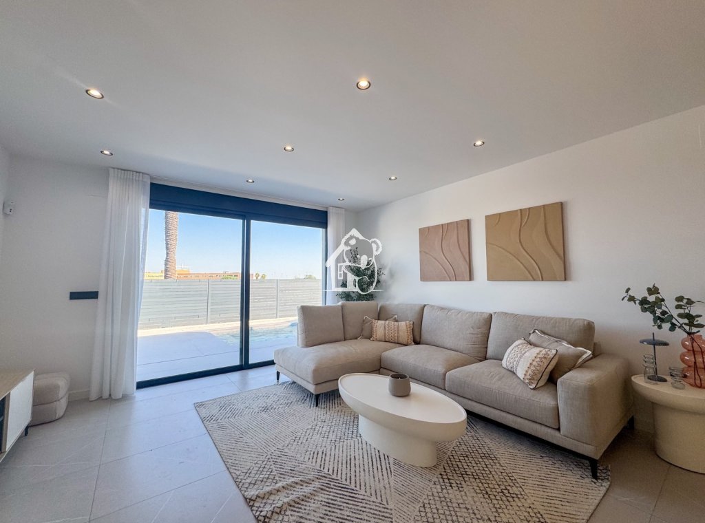 Obra nueva - Villa - Torrevieja - Nueva Torrevieja - Aguas Nuevas