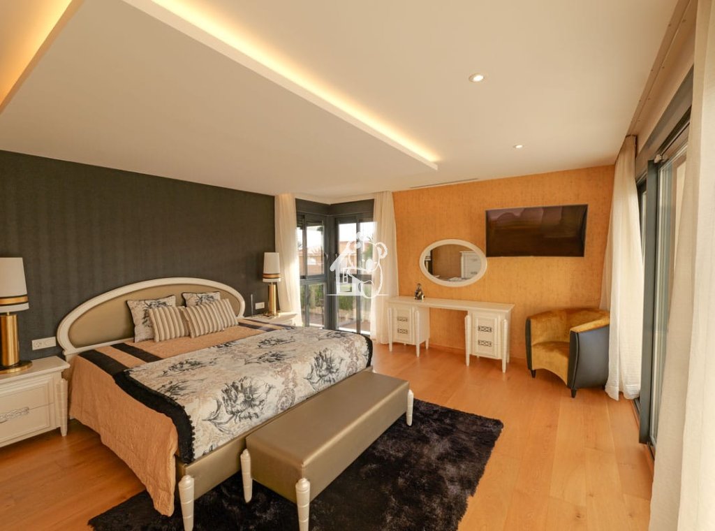 Obra nueva - Villa - Torrevieja