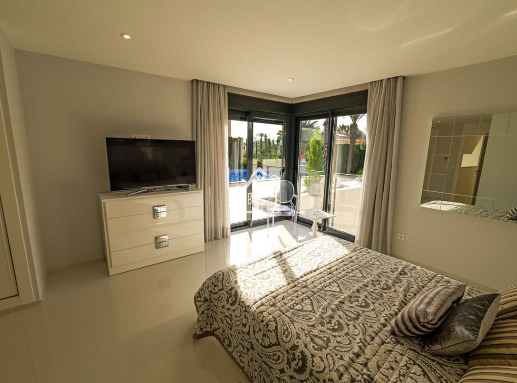 Obra nueva - Villa - Torrevieja