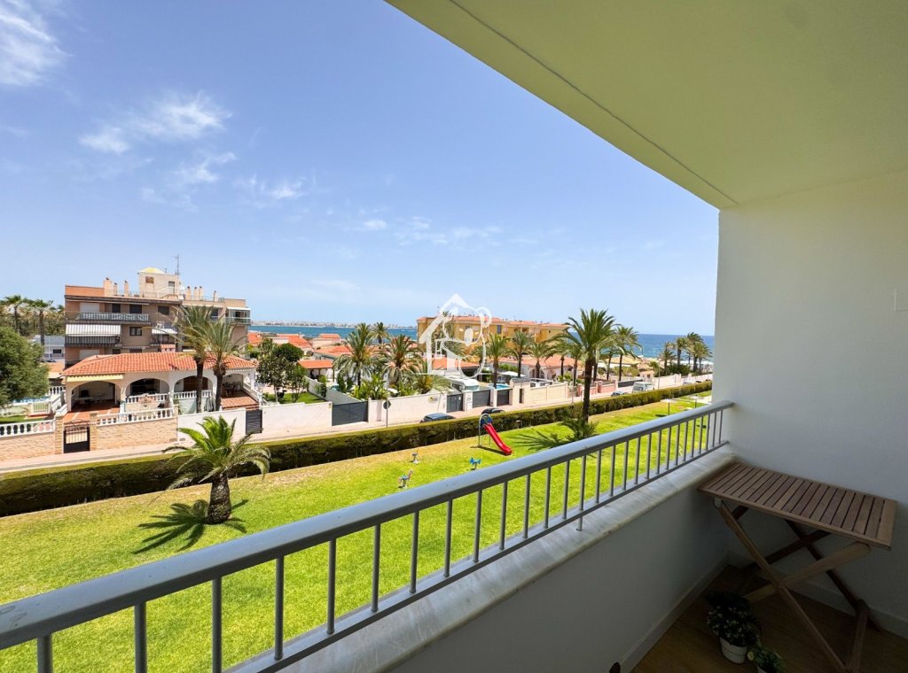 Перепродажа - Квартира / квартира - Orihuela Costa - Punta Prima