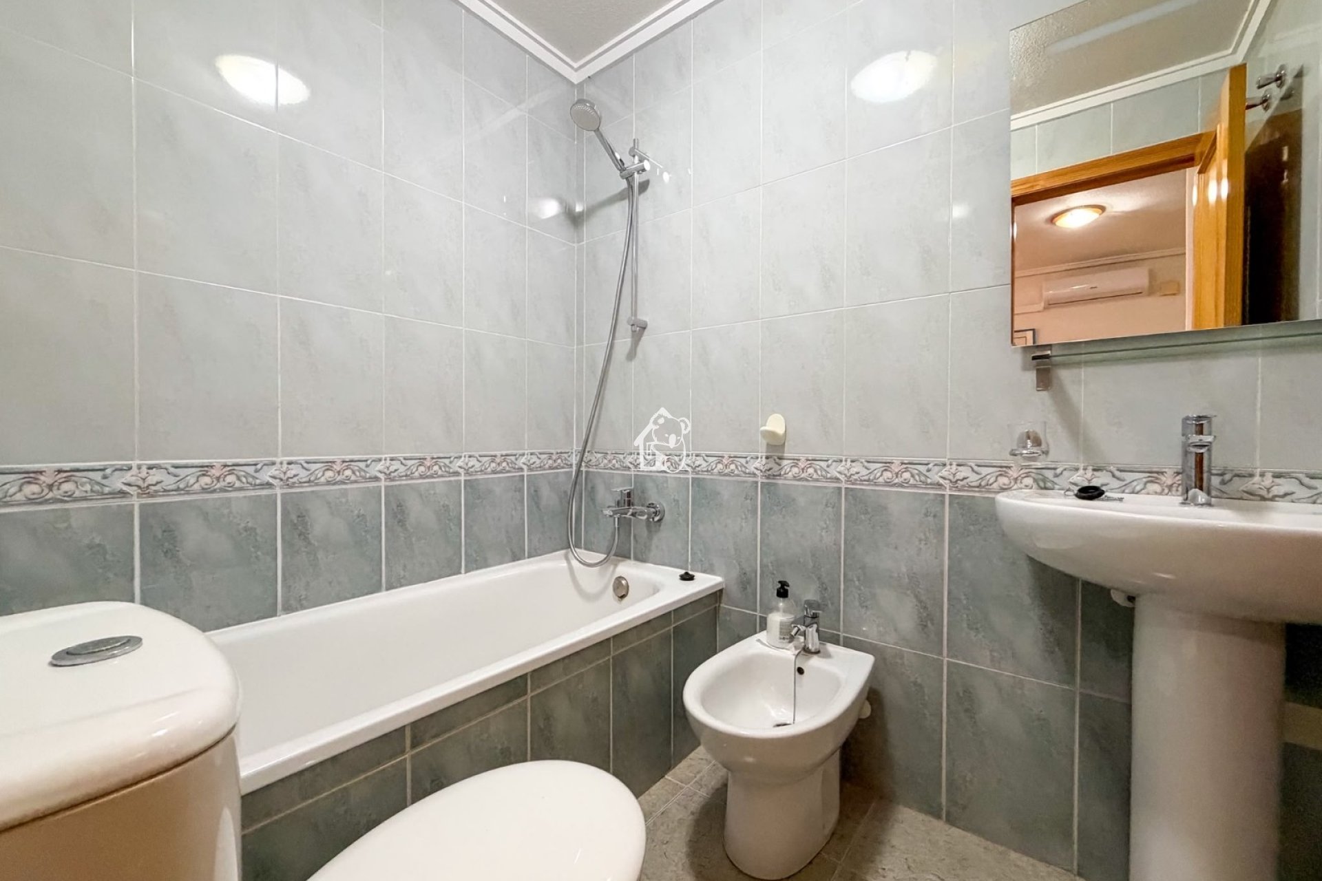 Перепродажа - Квартира / квартира - Torrevieja - Playa de los Locos