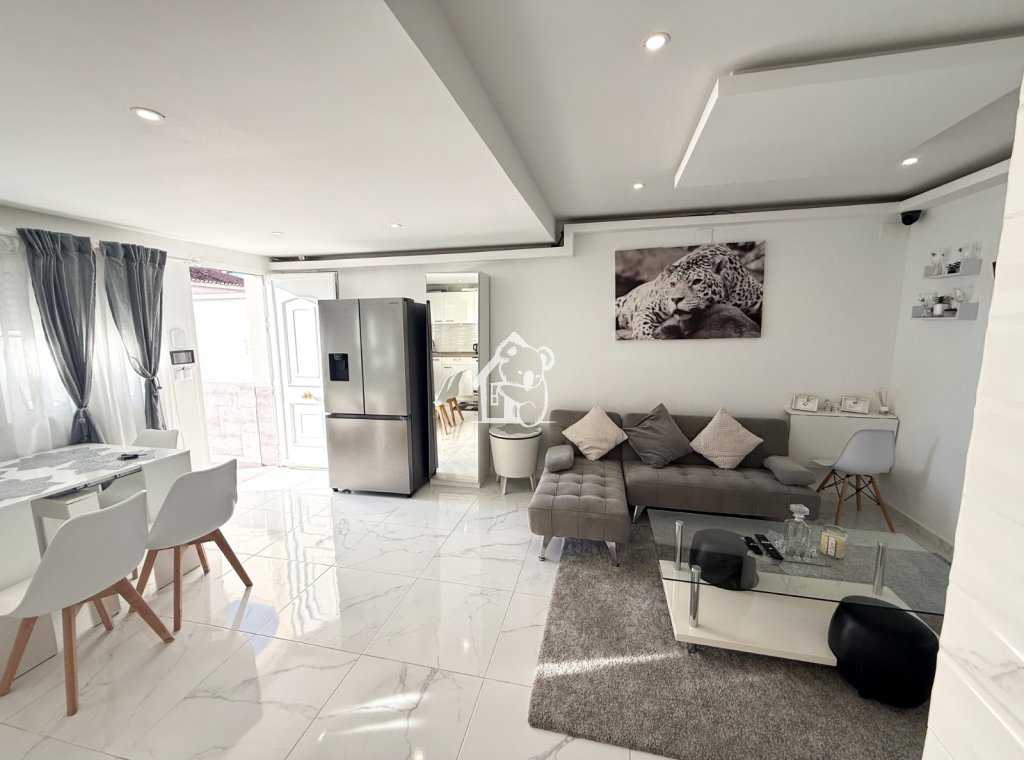 Перепродажа - Таунхаус - Torrevieja - La Siesta - El Salado -  Torreta