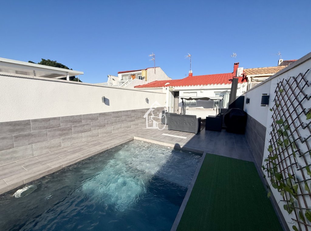 Перепродажа - Таунхаус - Torrevieja - La Siesta - El Salado -  Torreta