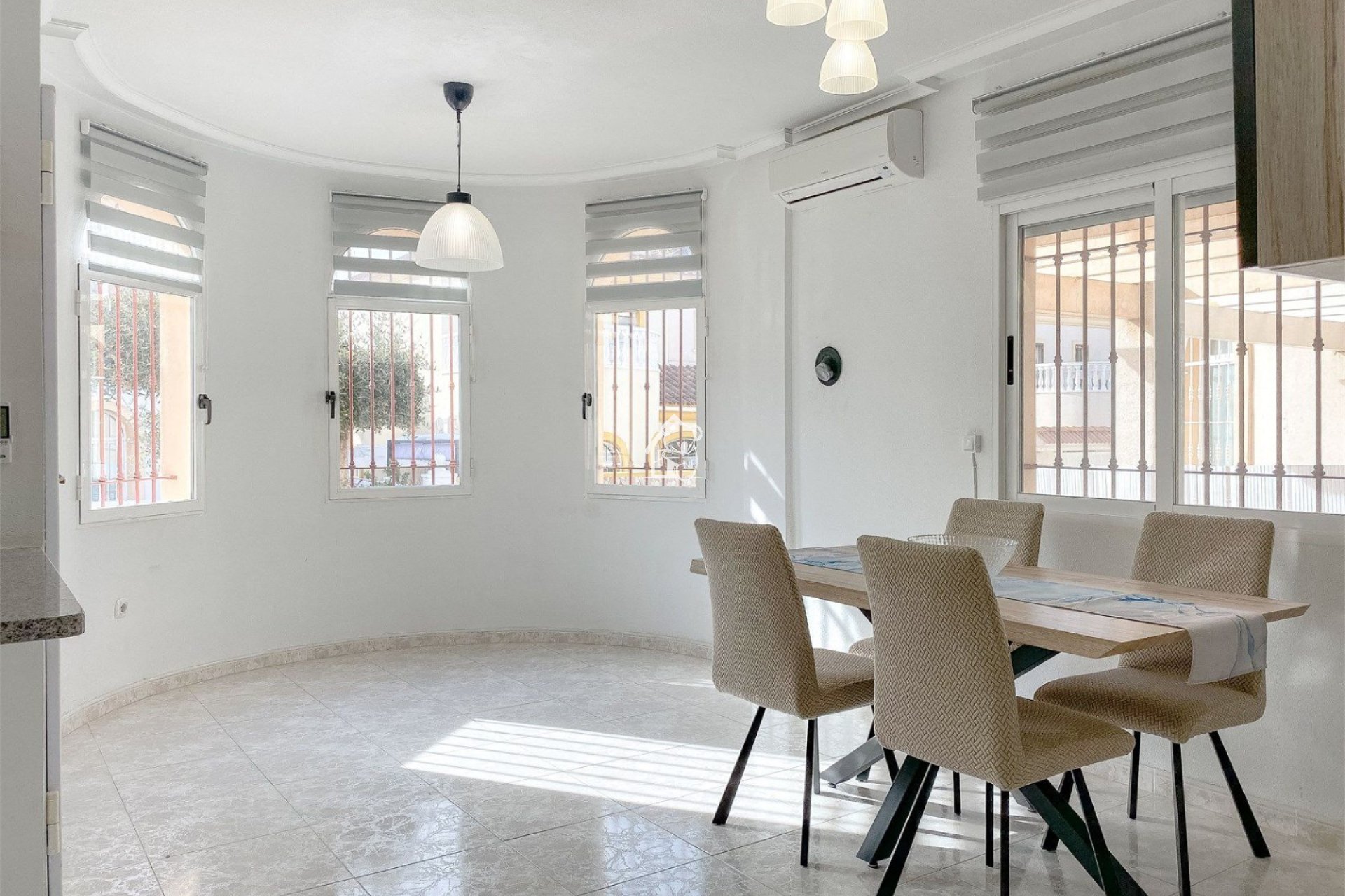 Перепродажа - Таунхаус - Torrevieja - Nueva Torrevieja - Aguas Nuevas
