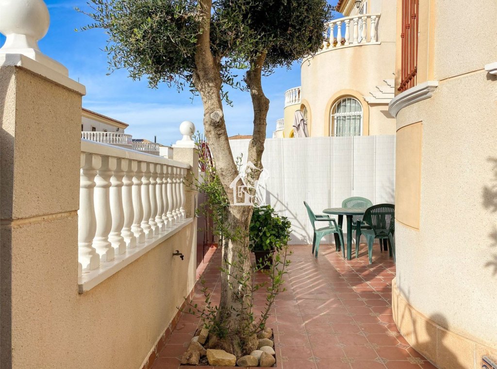 Перепродажа - Таунхаус - Torrevieja - Nueva Torrevieja - Aguas Nuevas