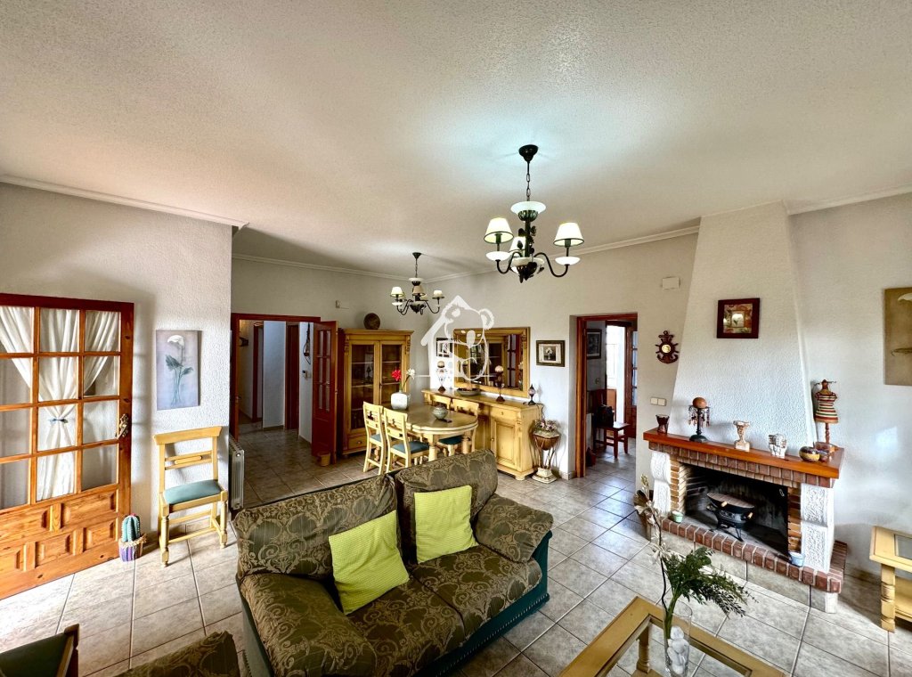 Перепродажа - Villa - Daya Nueva