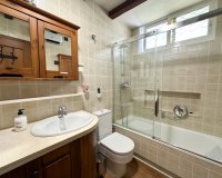 Перепродажа - Villa - Orihuela Costa