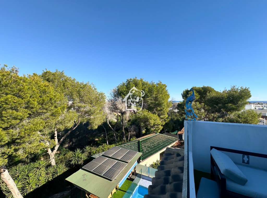Перепродажа - Villa - Orihuela Costa