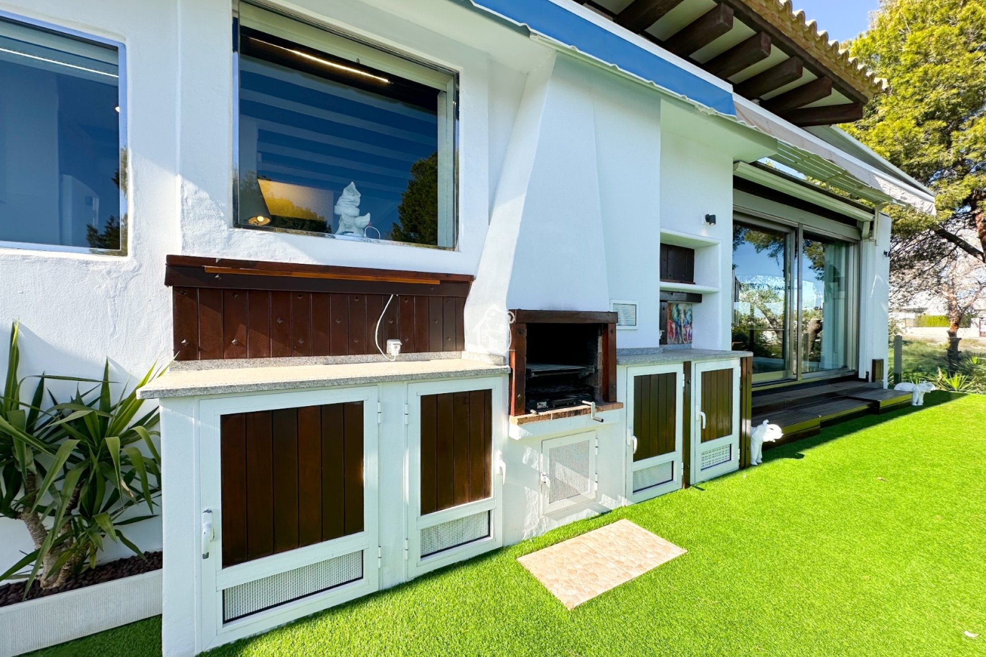 Перепродажа - Villa - Orihuela Costa