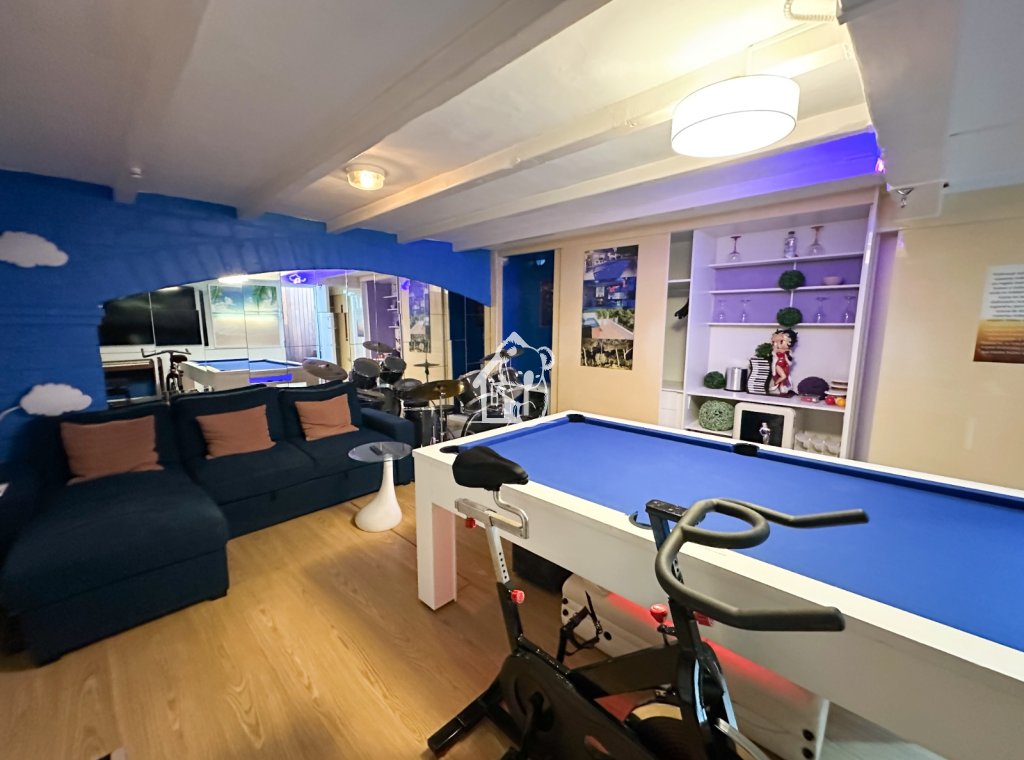 Перепродажа - Villa - Orihuela Costa