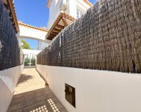 Перепродажа - Villa - Orihuela Costa