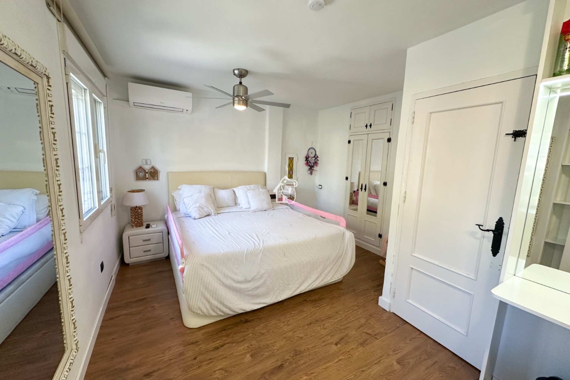 Перепродажа - Villa - Orihuela Costa