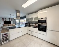 Перепродажа - Villa - Torrevieja - La Siesta - El Salado -  Torreta