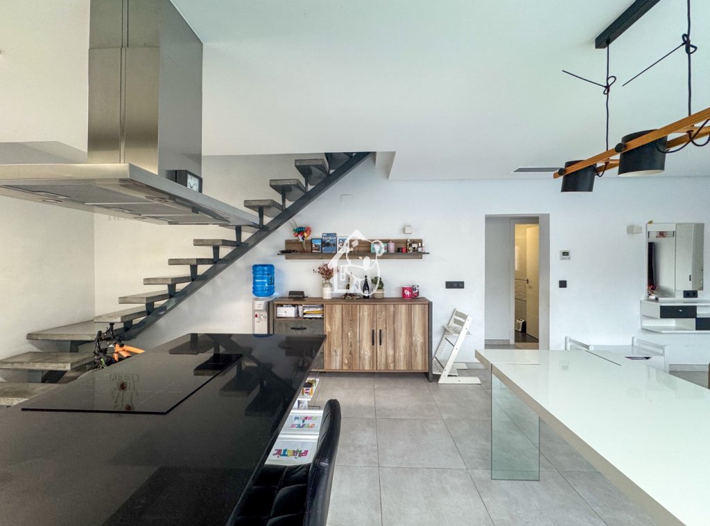 Перепродажа - Villa - Torrevieja - La Siesta - El Salado -  Torreta