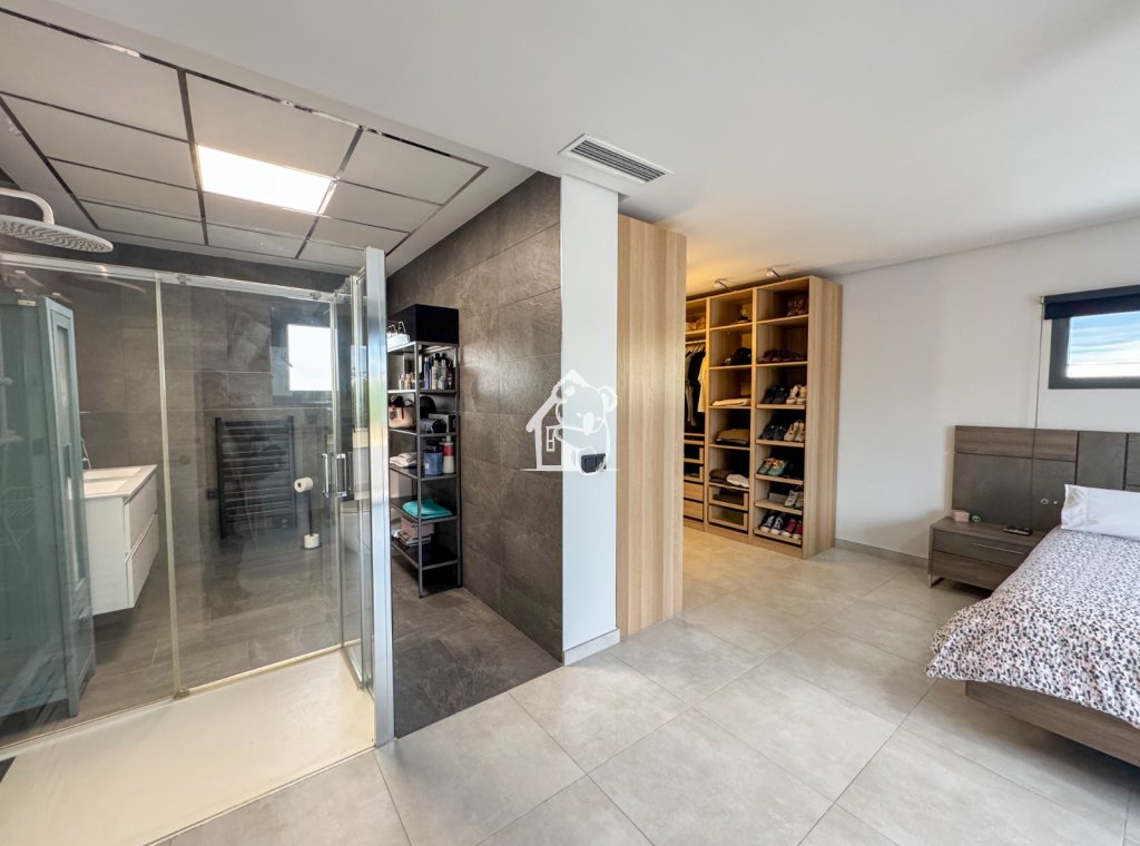 Перепродажа - Villa - Torrevieja - La Siesta - El Salado -  Torreta