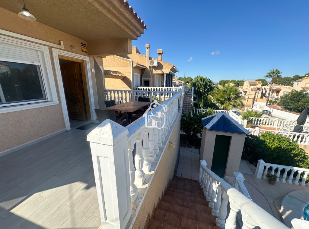 Перепродажа - Villa - Torrevieja - Los Balcones - Los Altos del Edén