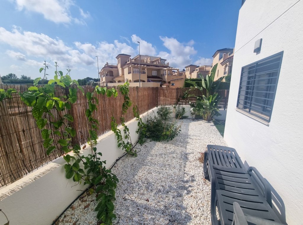 Rental - Apartment / flat - Mil Palmeras